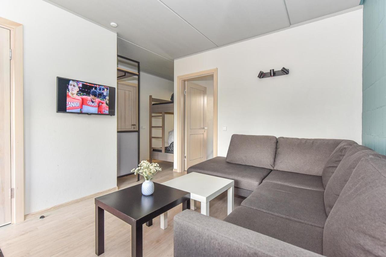Forus Apartments In ซเวนตายิ ภายนอก รูปภาพ