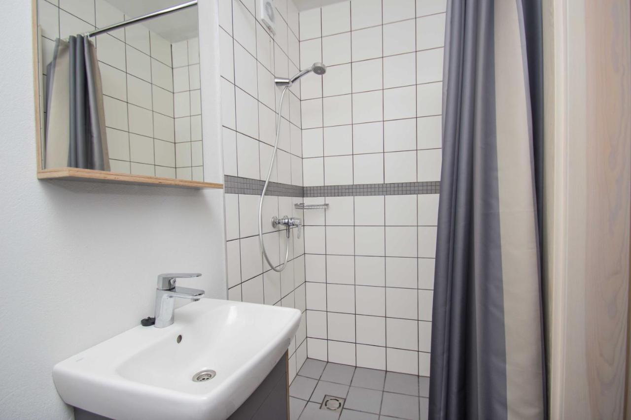Forus Apartments In ซเวนตายิ ภายนอก รูปภาพ